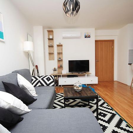 Apartman Ela Makarska Bagian luar foto